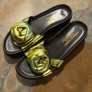 Barely worn, great condition